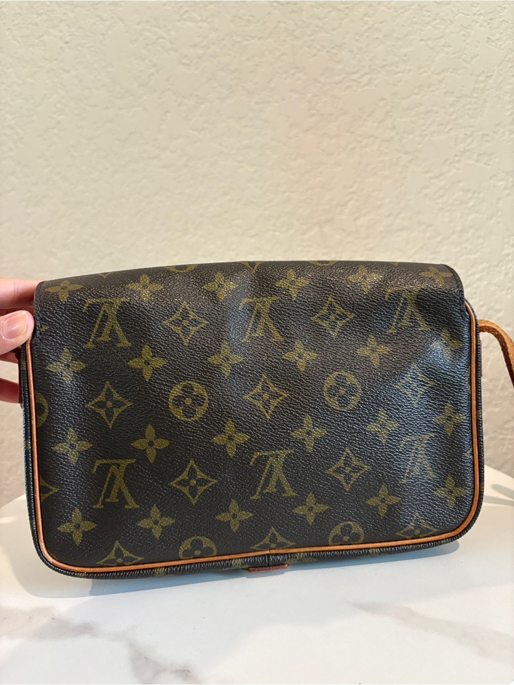 Louis Vuitton Monogram Saint
Germain 24 Crossbody Bag - Picture 2 of 14
